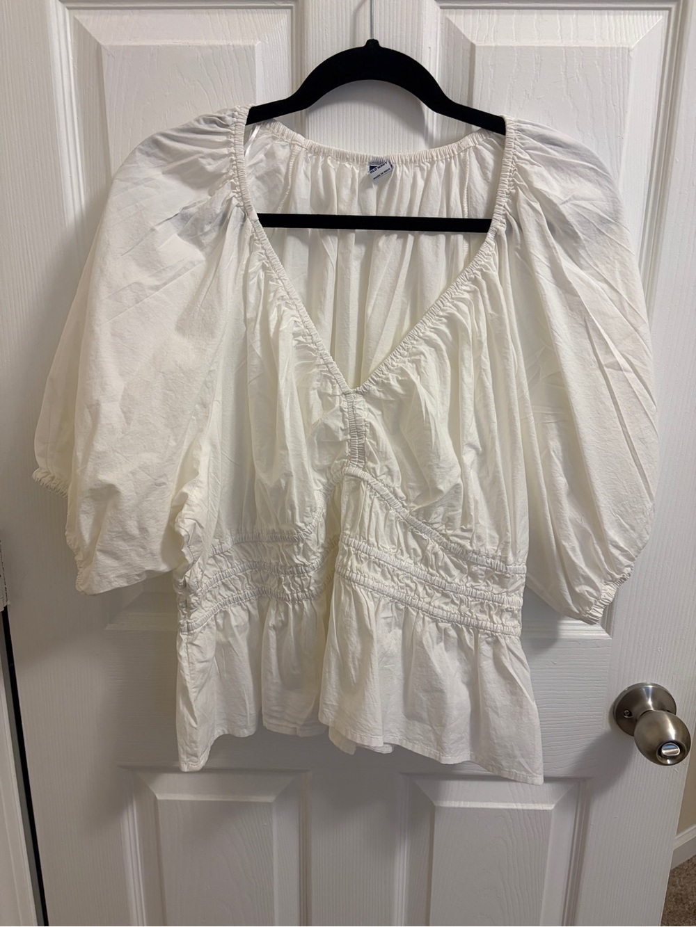 Old Navy White Puff Sleeve Peasant Blouse